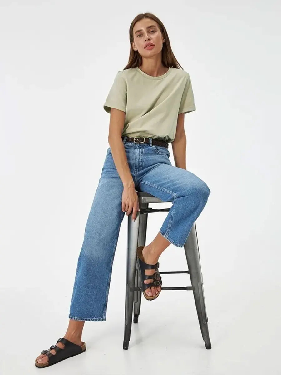 Bornladies Women's Summer Cotton T-shirt Basic Solid Loose Fit Short Sleeve O-Neck Top Fashionable Casual Loose Tops for Middle Age Ladies